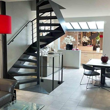 Charming Townhouse With Garden In The City Of Love Paris Bagian luar foto
