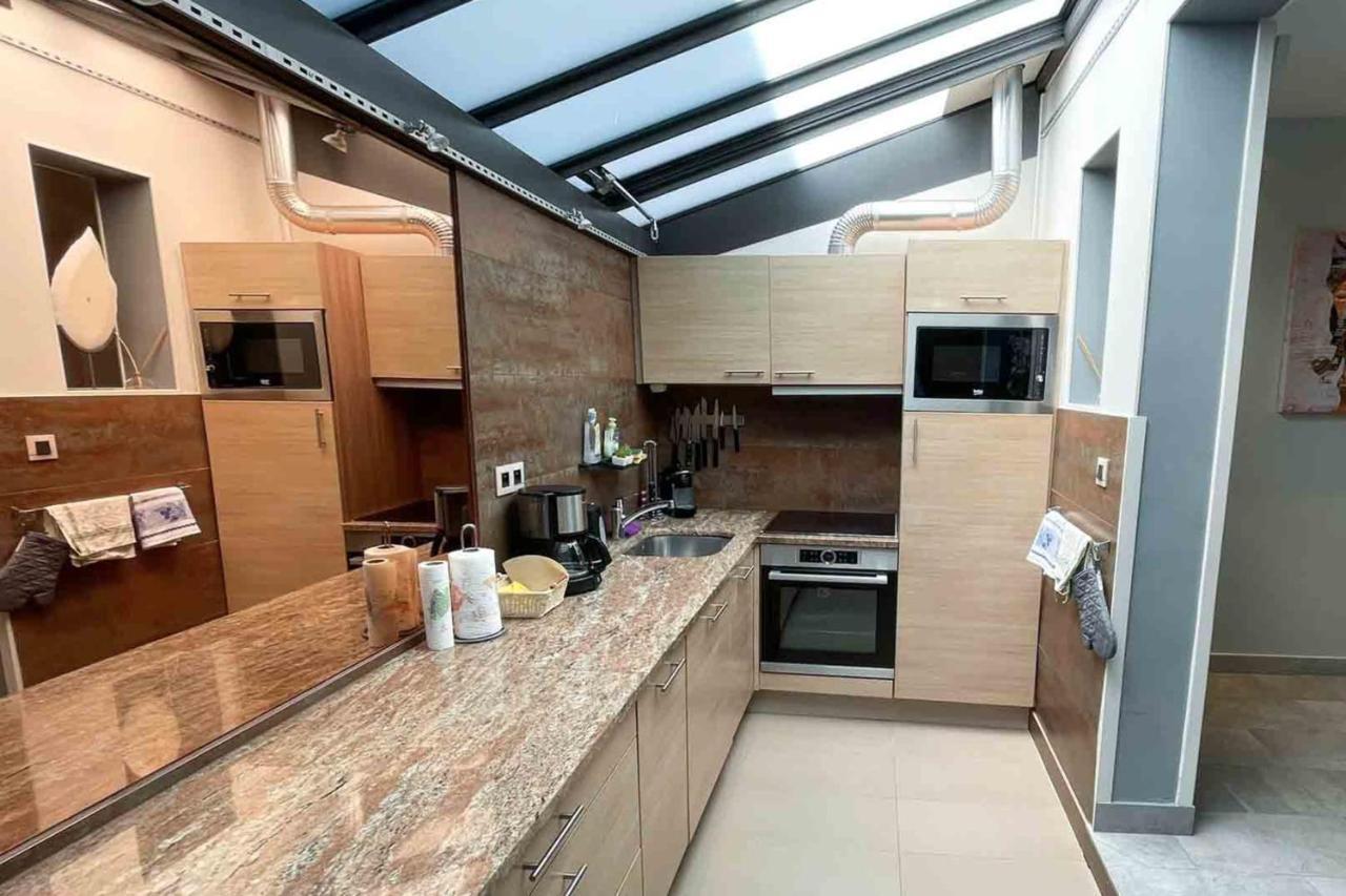 Charming Townhouse With Garden In The City Of Love Paris Bagian luar foto