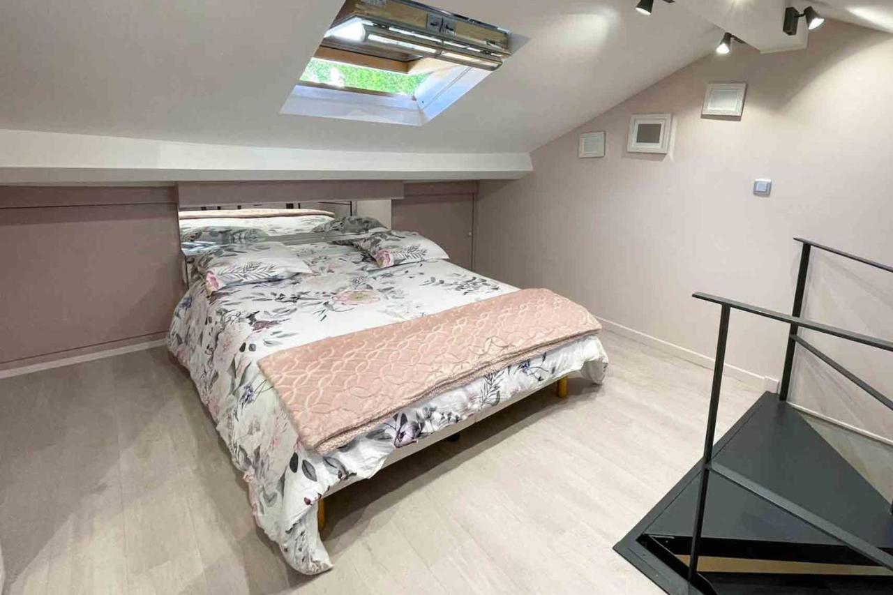 Charming Townhouse With Garden In The City Of Love Paris Bagian luar foto